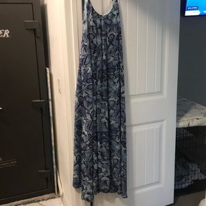 The most beautiful long maxi dress has pockets